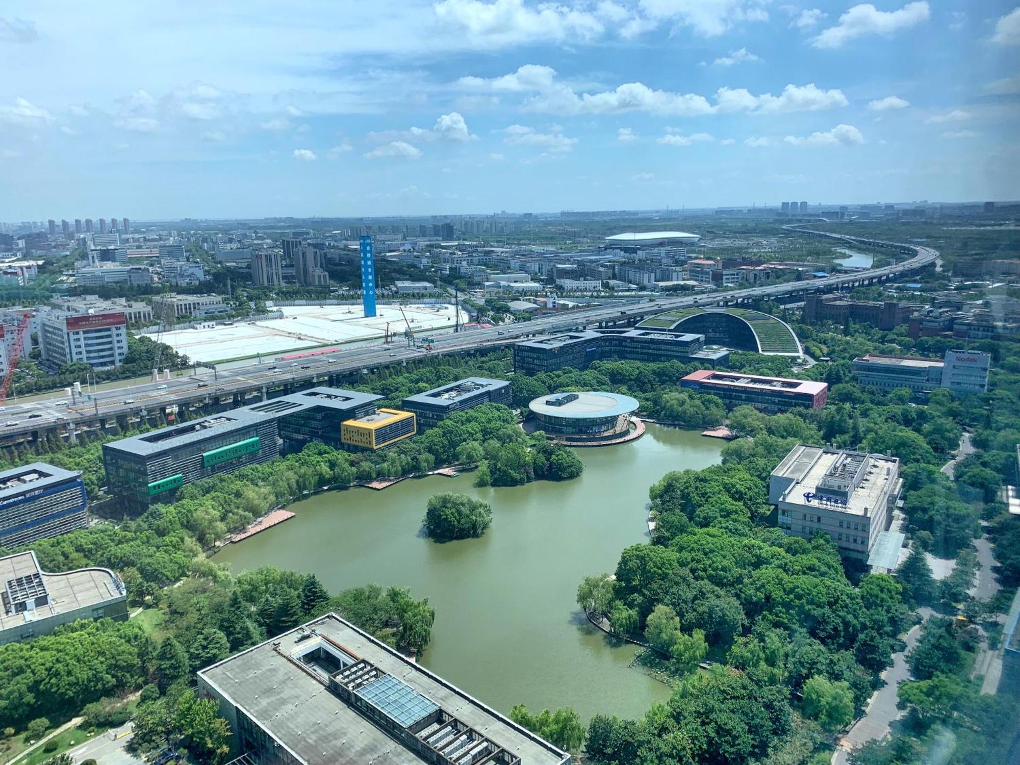 Shanghai Marriott Hotel Pudong East - Only A 30 Minute Drive From Disney Exterior foto